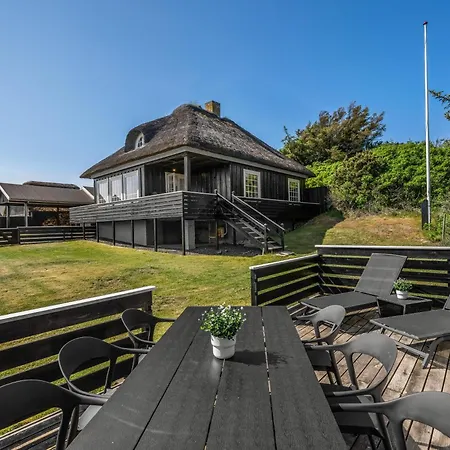 Charming Modernized In The Heart Of Sondervig *