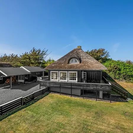 Charming Modernized In The Heart Of Sondervig *